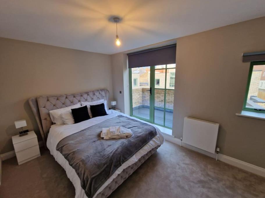 הוילה אדמונטון Stunning Newbuilt 3 Bed House Sleeps 9 מראה חיצוני תמונה